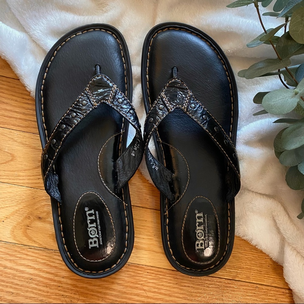 🩴 Born // Flat Thong Sandals with Patent Leather and Stud Detail